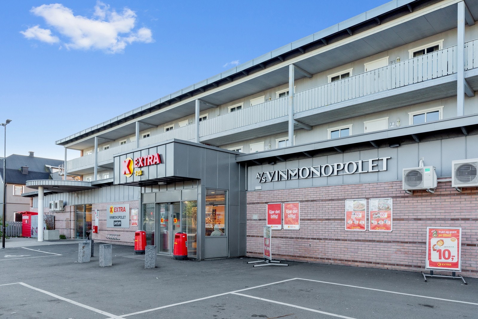 Dagligvareforretning finner man i etasjen under. Galleribilde