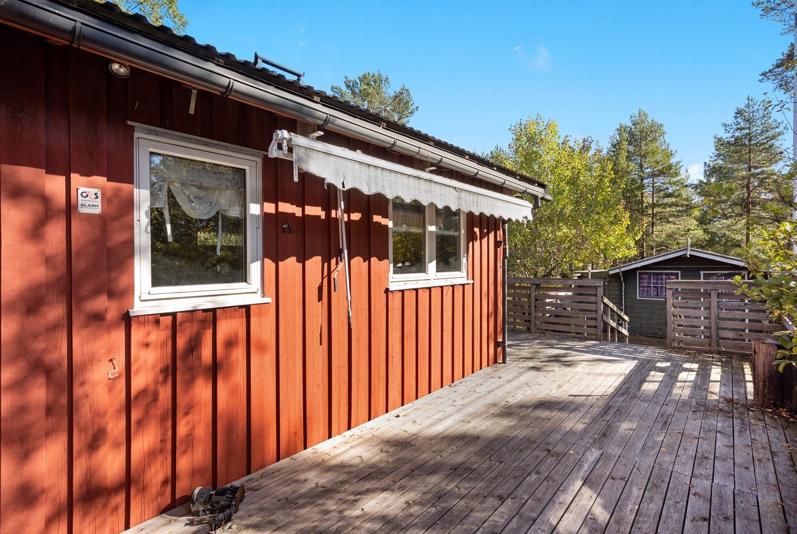 Velkommen til pen fritidsbolig beliggende i landlige omgivelser i et hyttefelt i Svinndal. Galleribilde