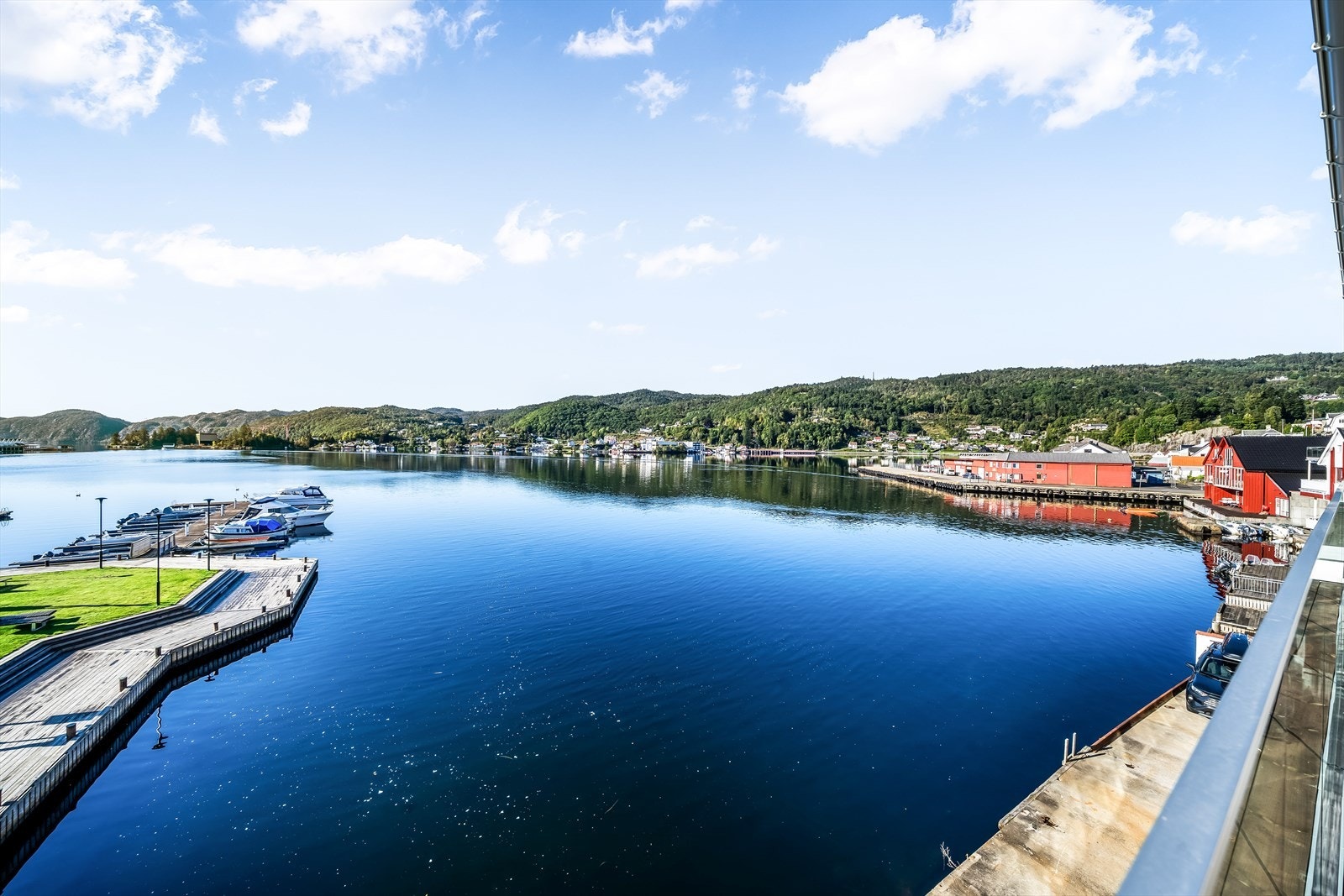 Utsikt sørvest. Galleribilde