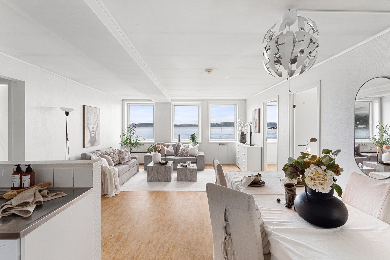 EiendomsMegler 1 v/Martin Mitani har gleden av å presentere Sandgata 2. Galleribilde