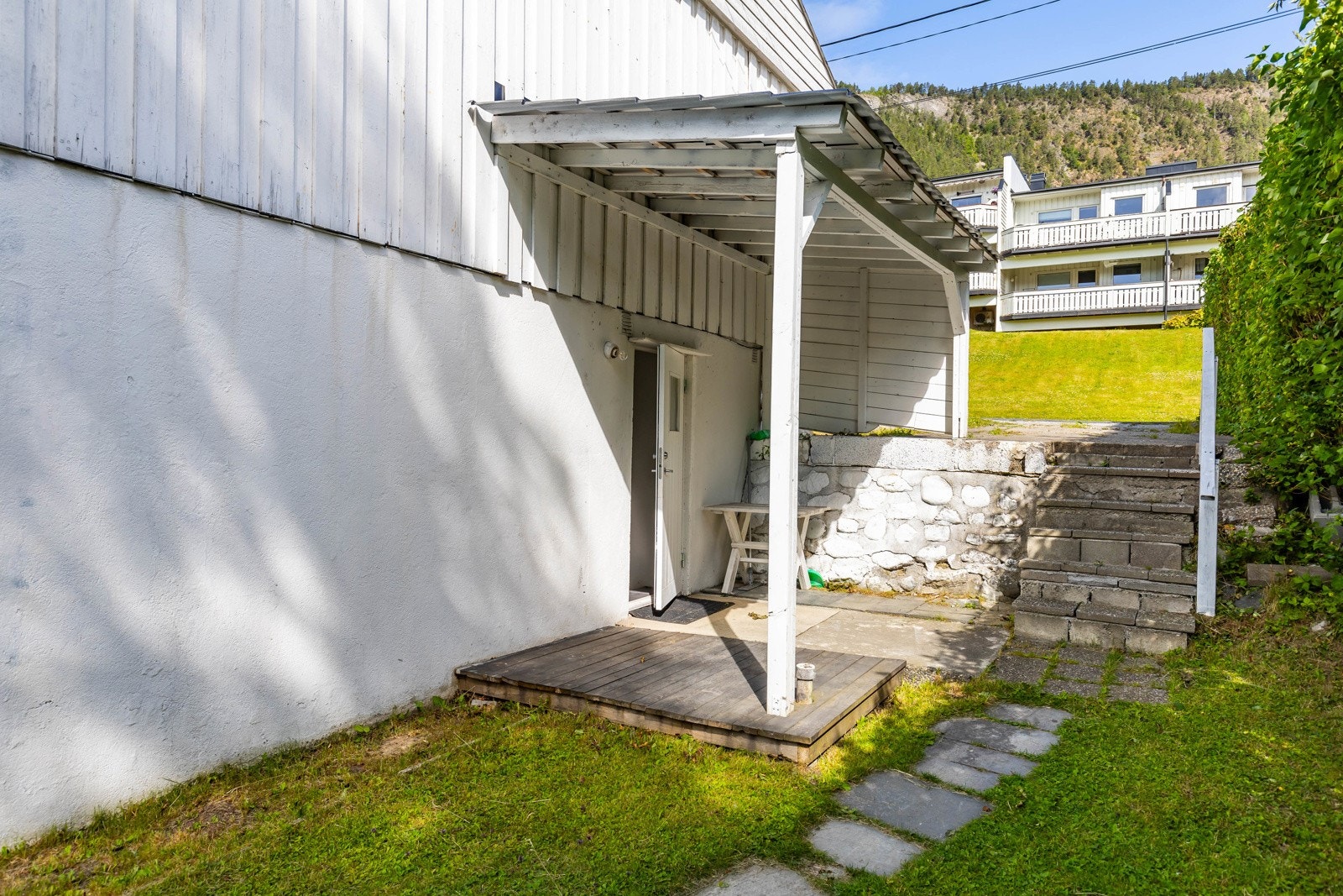 Inngang til hybel. Galleribilde