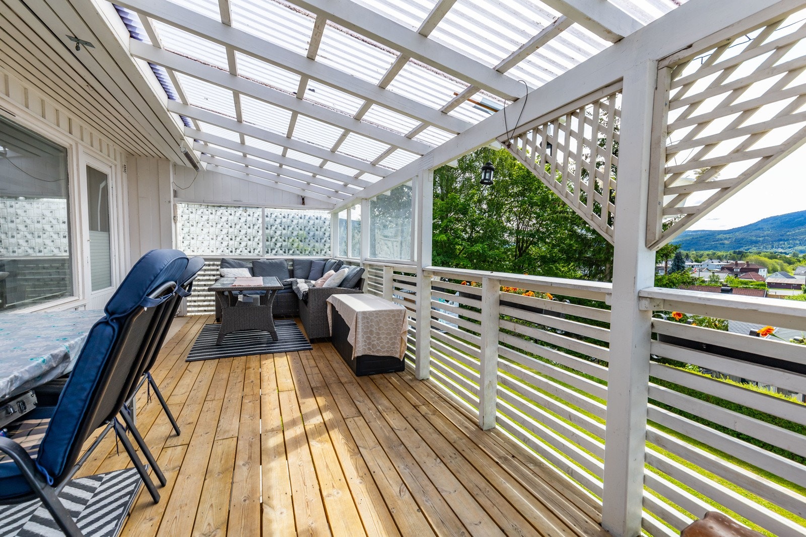 Veranda. Galleribilde