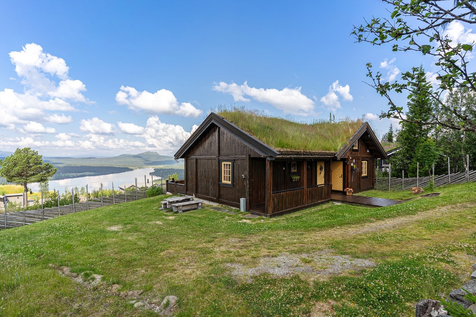 Her er det plass til flere biler. Galleribilde