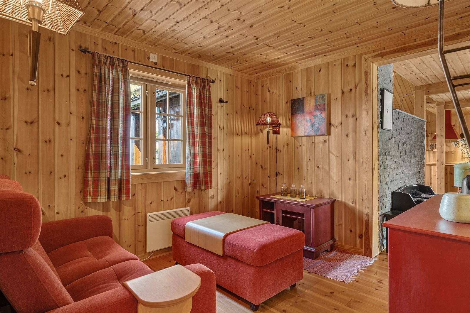 Egen TV-krok som evt. kan gjøres om til et 4. soverom. Galleribilde