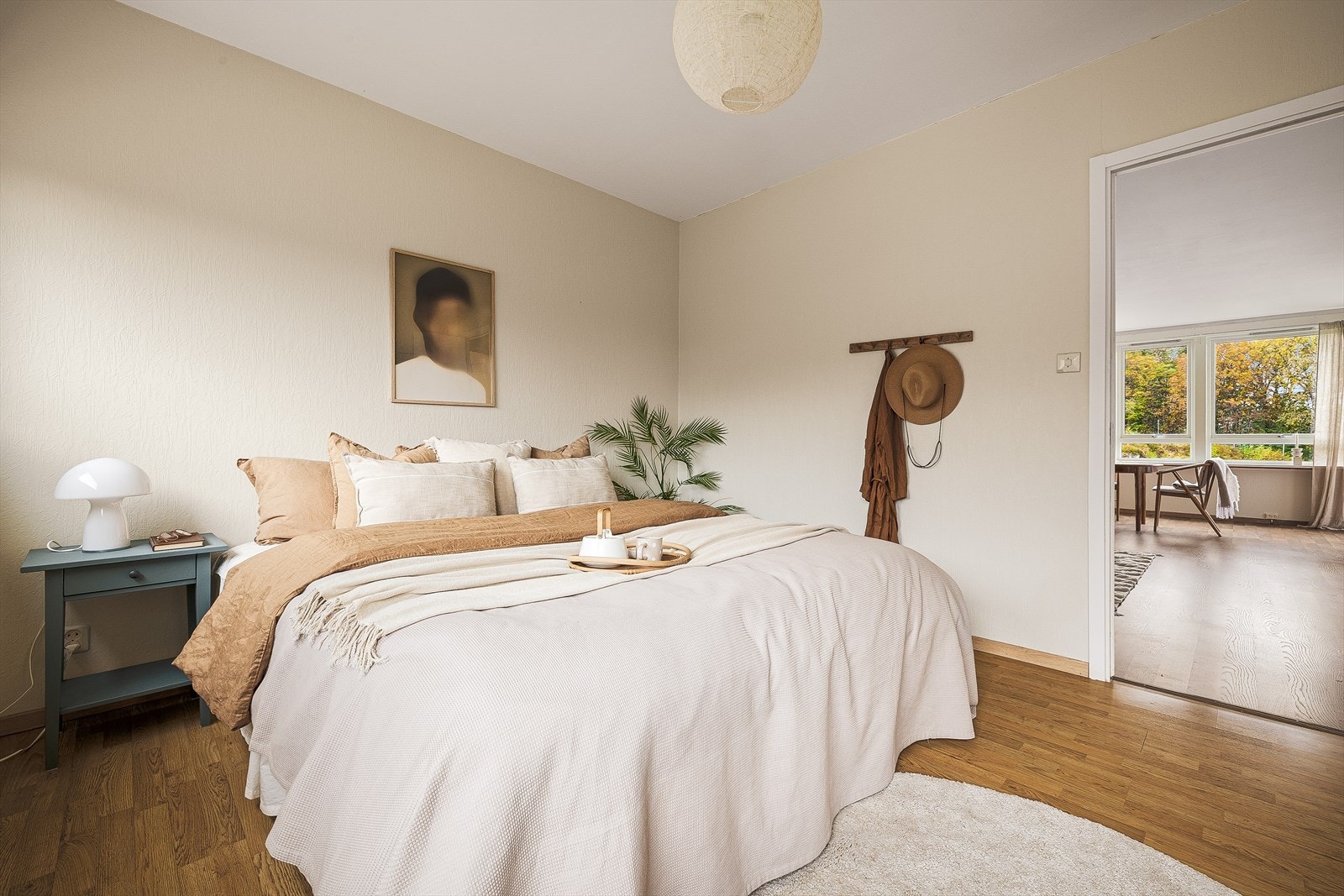 Leiligheten har 3 fine soverom av god størrelse og plassering. Her er hovedsoverommet målt til 13 kvm. Galleribilde