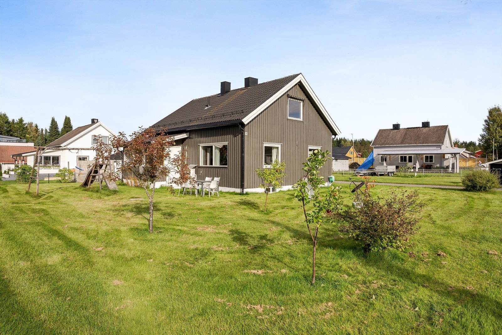 I hagen har du svært gode solforhold - fra morgen til kveld! Galleribilde