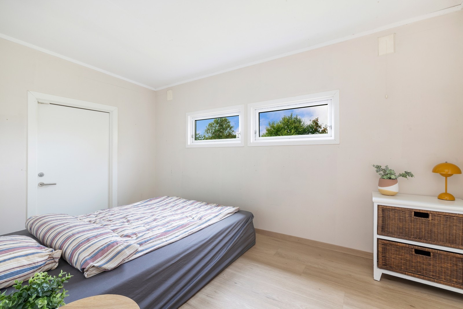 Innredet bod som i dag brukes som soverom (ikke godkjent til varig opphold) Galleribilde