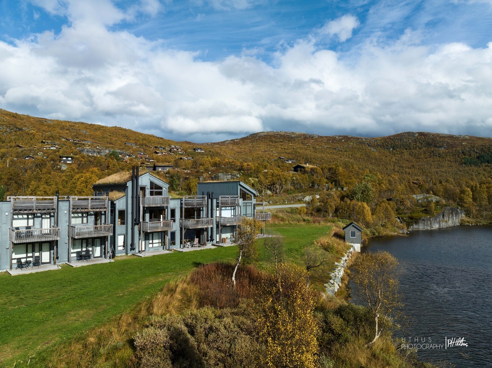 Høyt over hverdagen finner du denne koselige leiligheten Galleribilde