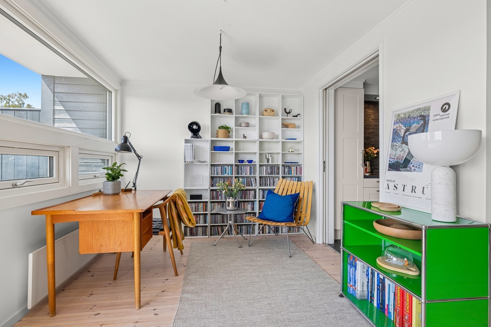 Fra stuen er det videre adkomst til kjøkkenet. Galleribilde