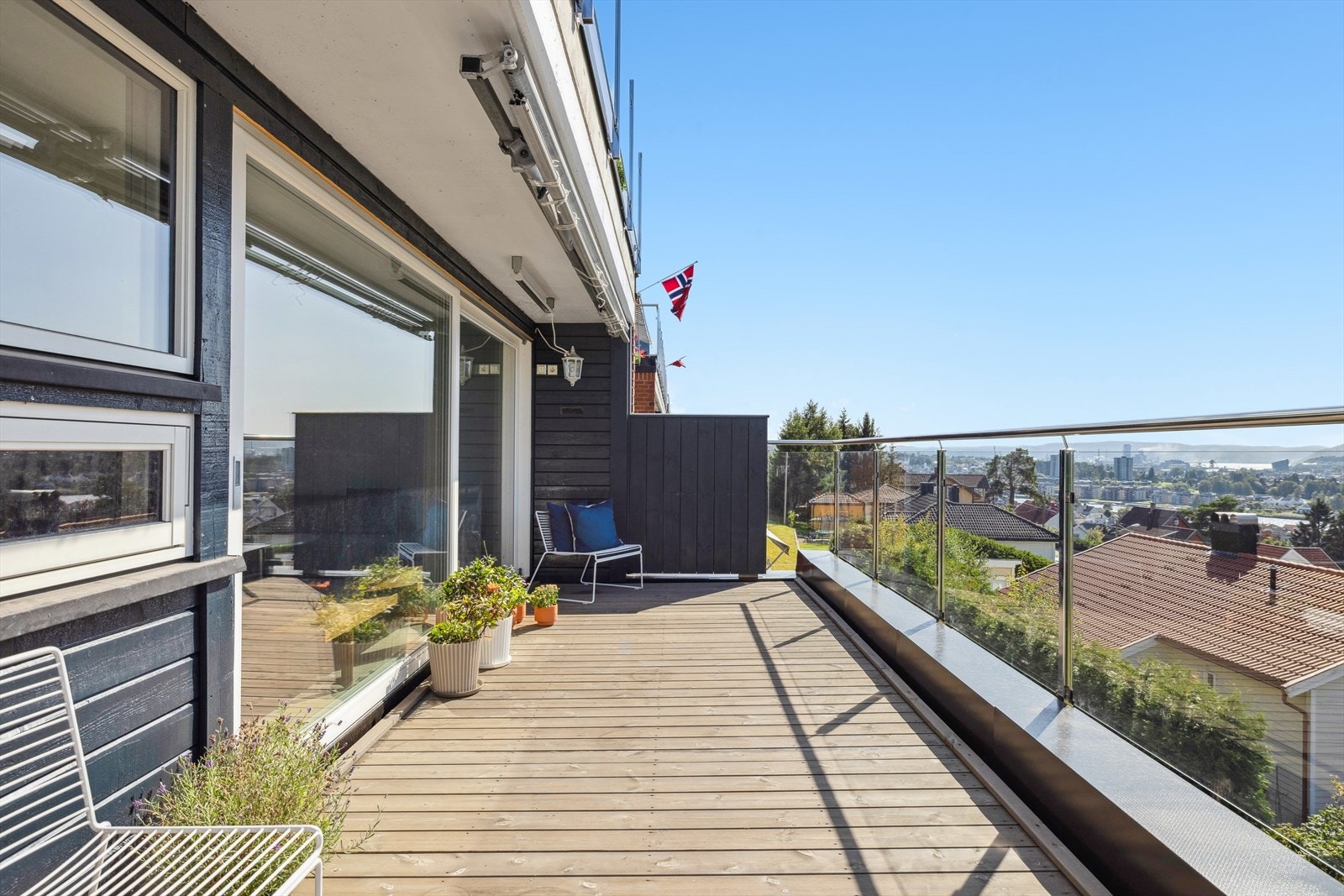 Utsikt fra balkongen Galleribilde