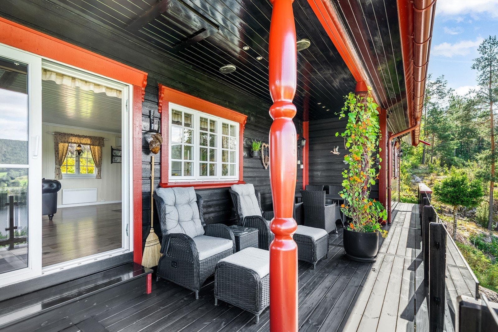 Behagelig terrasse med meget god utsikt. Galleribilde