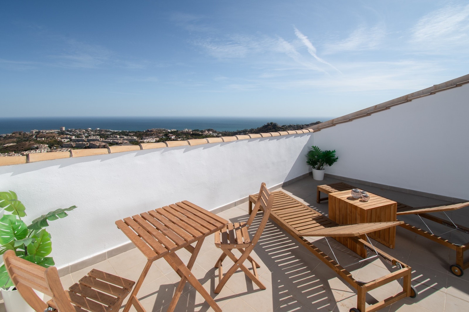 Terrassen i andre etasje tilknyttet hovedsoverom er ca 20 kvadratmeter. Galleribilde