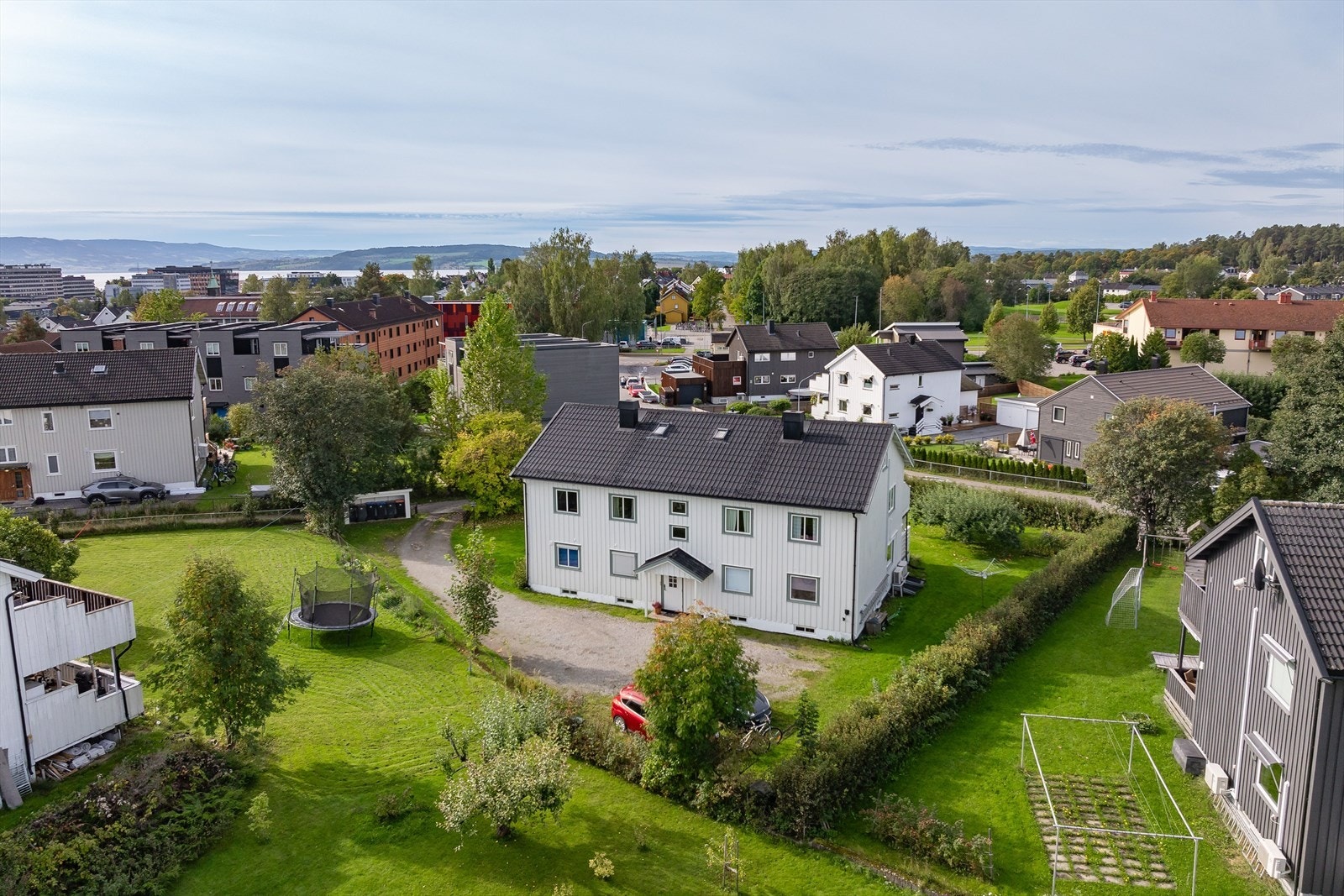 Sameiet består av de fire enhetene i 4-mannsboligen. Galleribilde