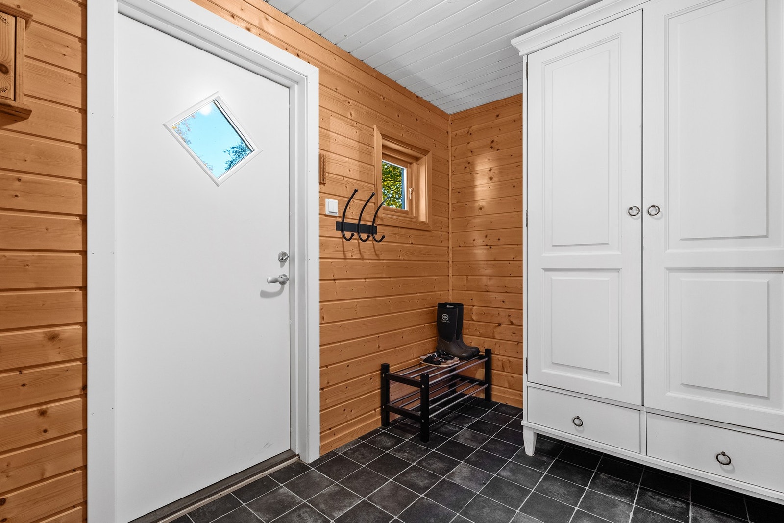 Romslig gang på 5m². Galleribilde