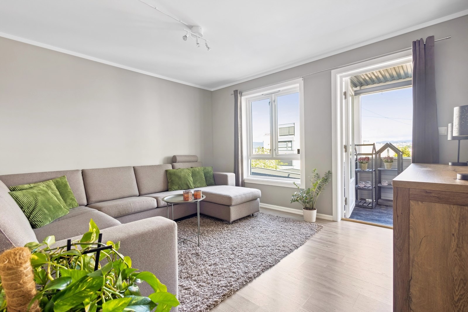 Michael Marveux har gleden av å presentere Svingen 7! Galleribilde