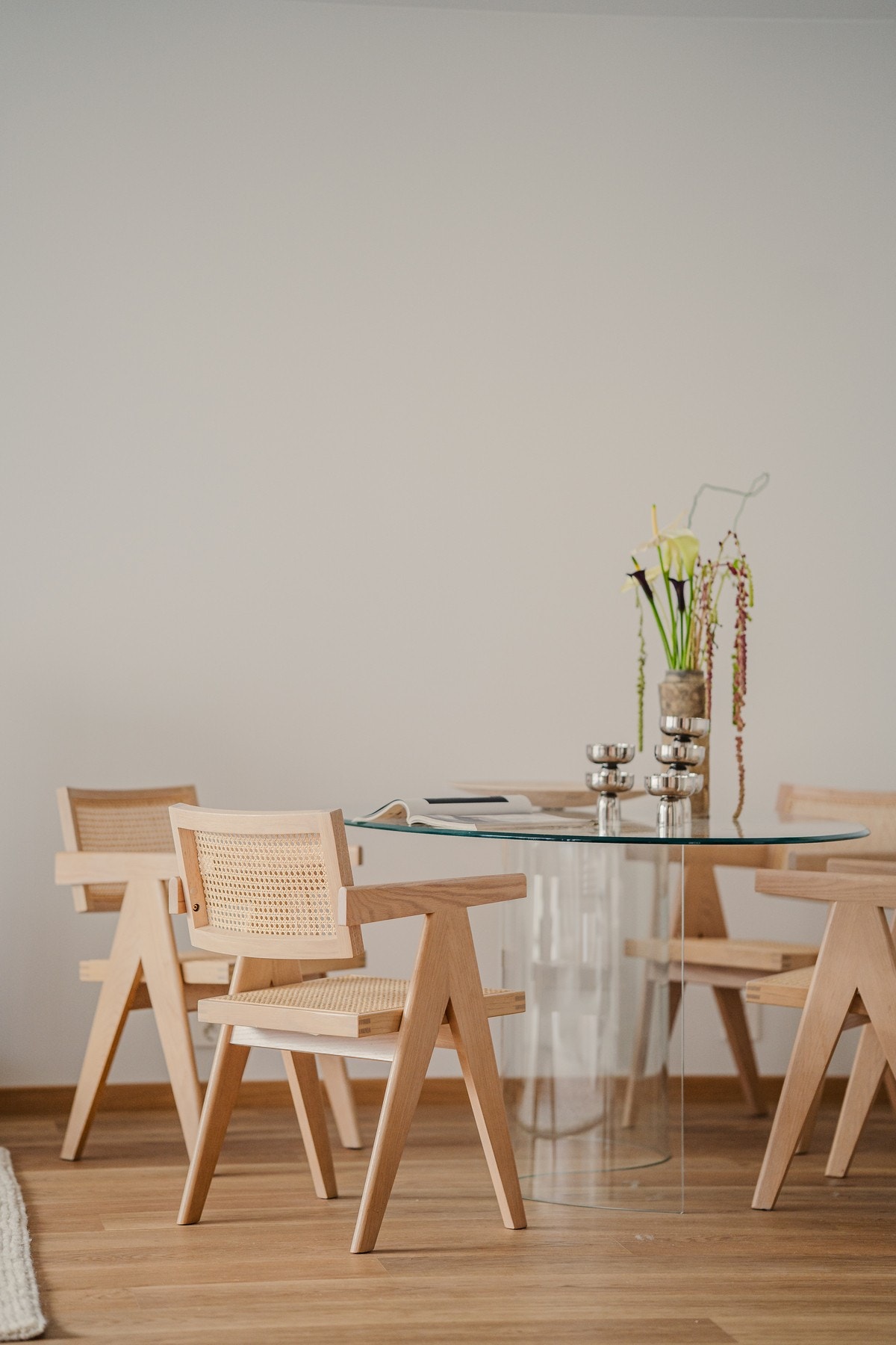 Godt utnyttet planløsning med plass til stor spisestue - perfekt for middagsgjester. Galleribilde