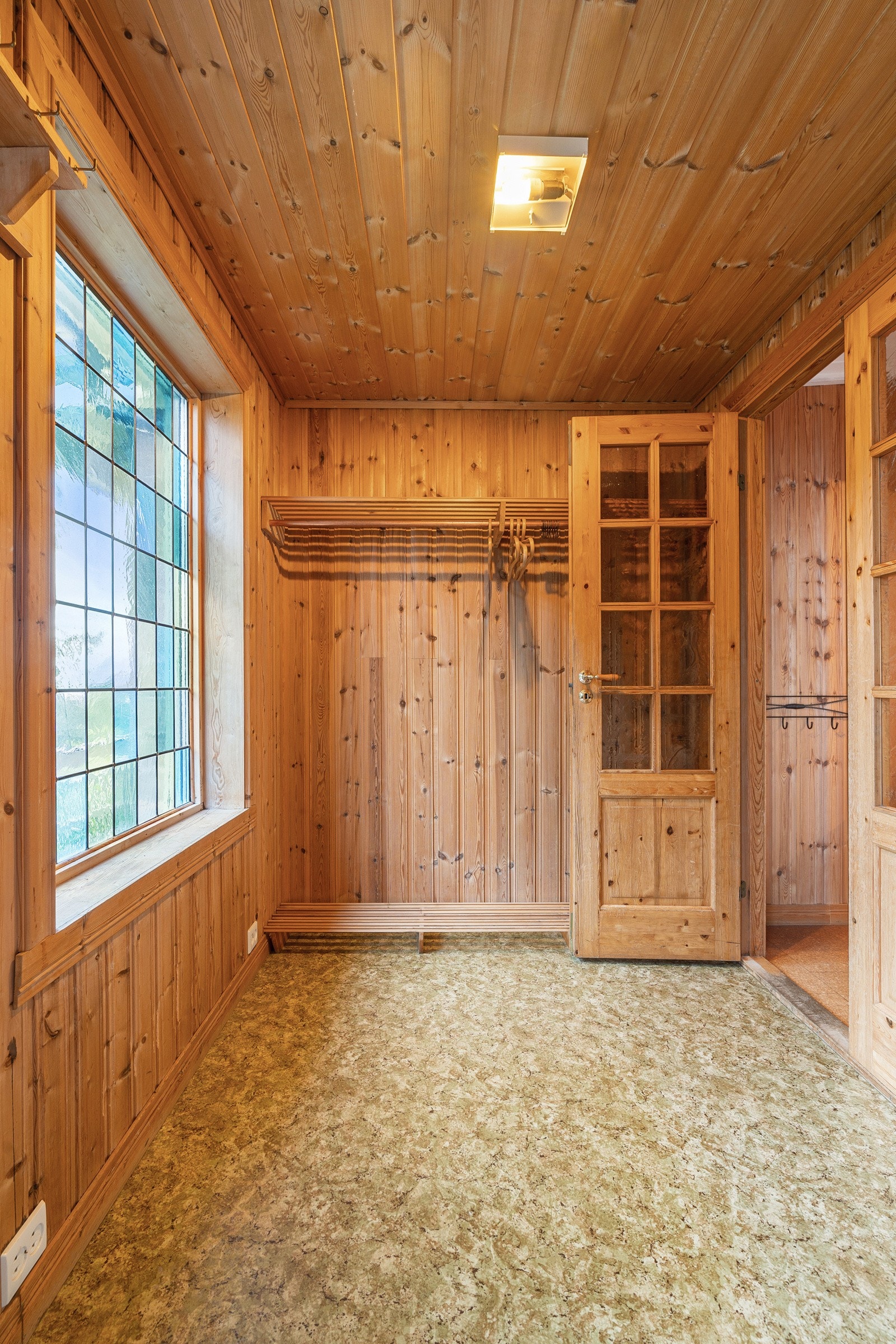 Entre til 1.etasje. Galleribilde