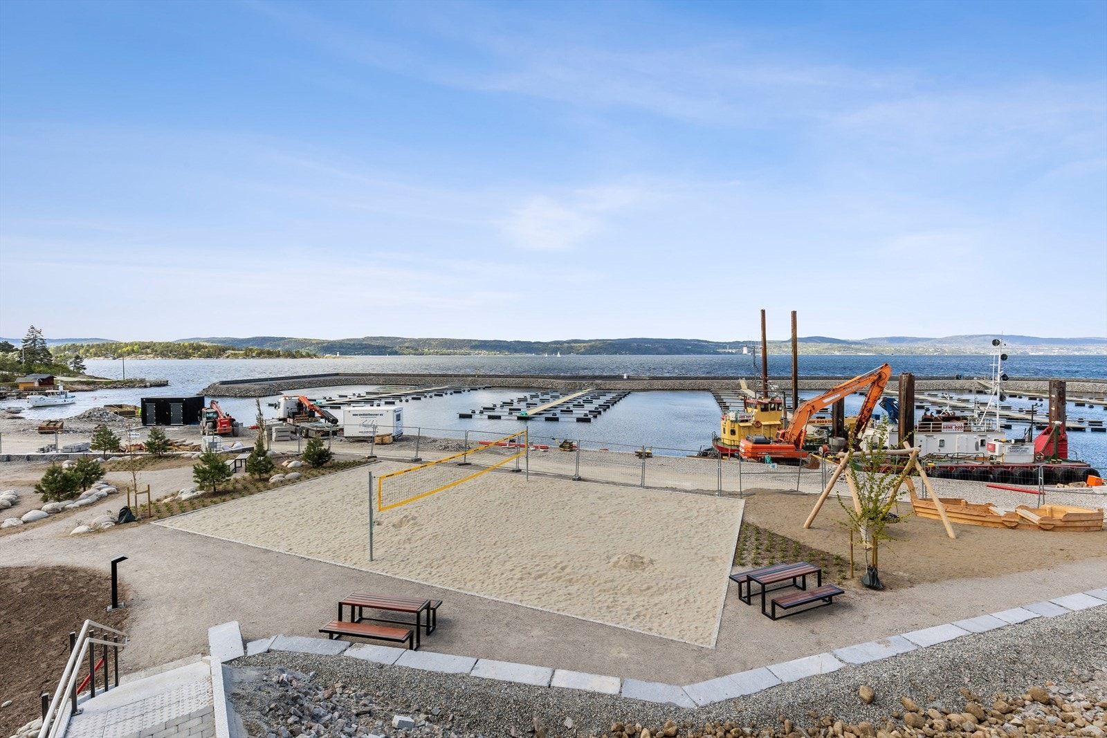 Det opparbeides flotte felleareal på Spro Havn. Det er kort vei til byggen hvor det skal etableres servering. Galleribilde