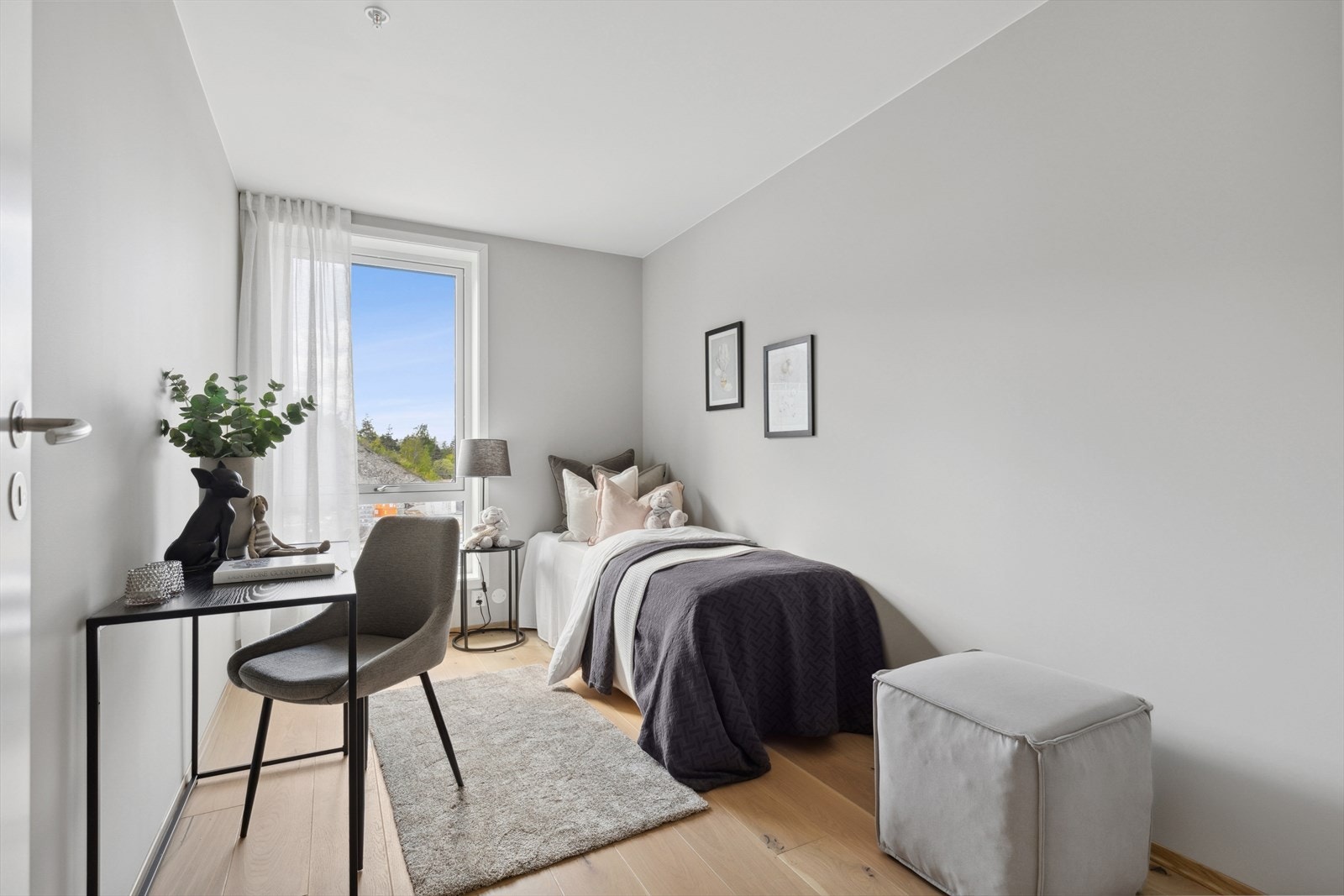 Soverom 2 er på ca. 8 m2. Galleribilde