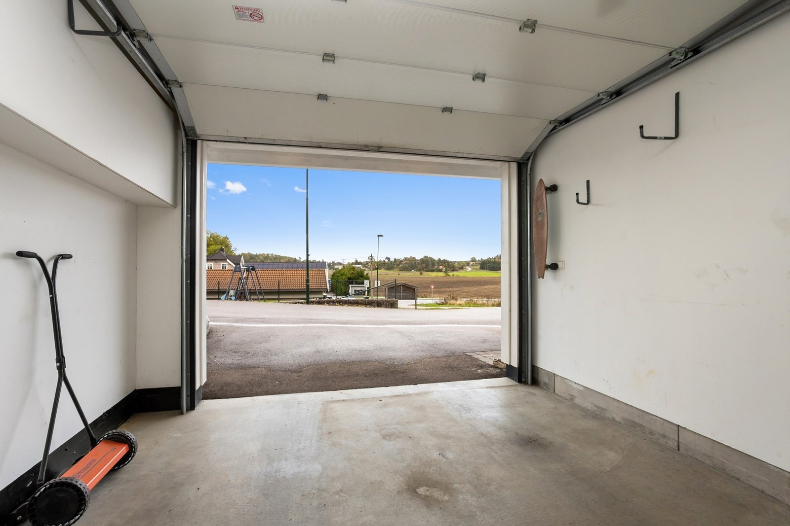 "Hverdagsluksus med integrert garasje med direkte inngang til 1. etasje Galleribilde