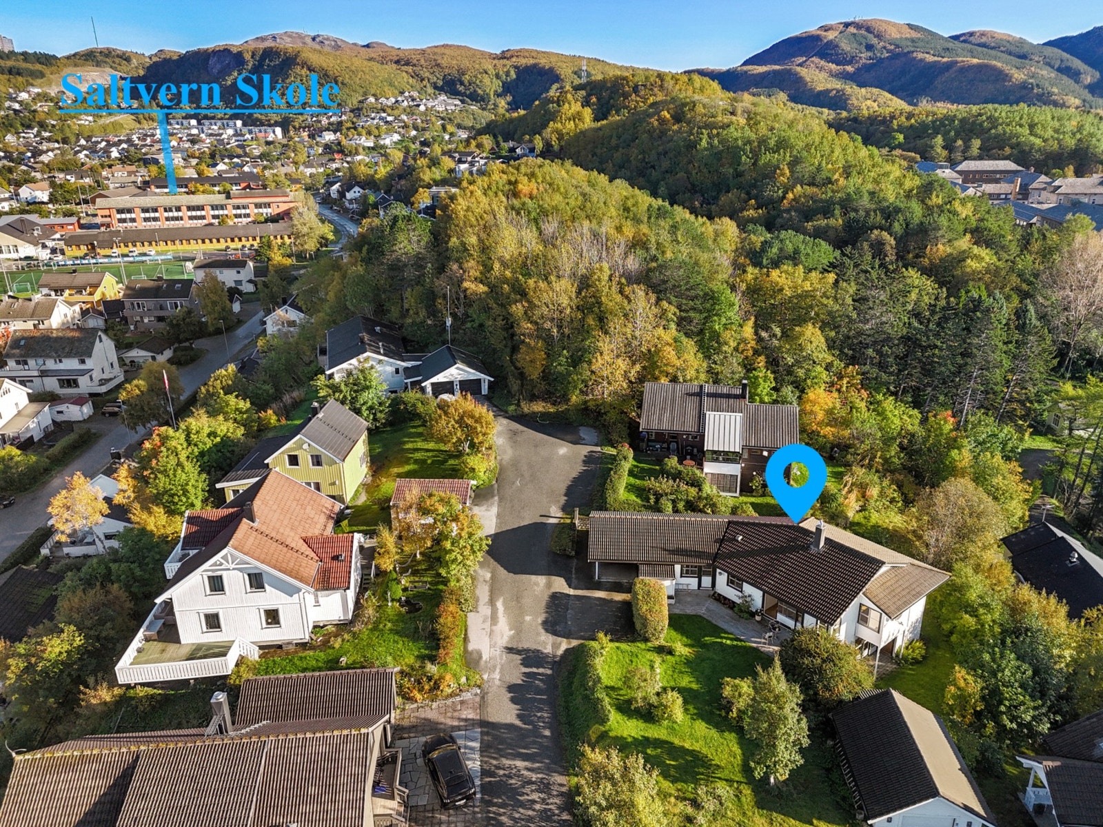 Saltvern skole og barnehage like ved Galleribilde