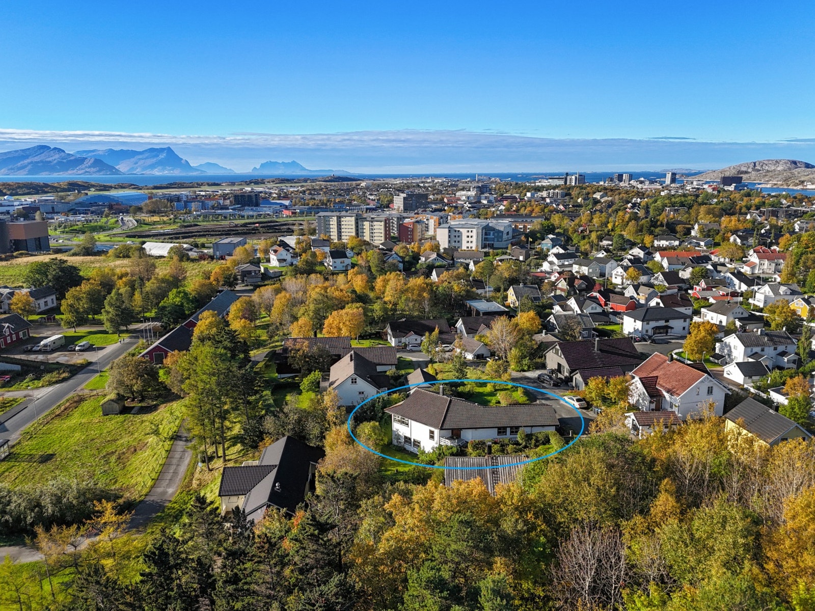 Velkommen til en hyggelig visning - ta kontakt med eiendomsmegler Runar Sveum på tlf 99261905 eller rs@em1nn.no dersom du ønsker privatvisning! Galleribilde