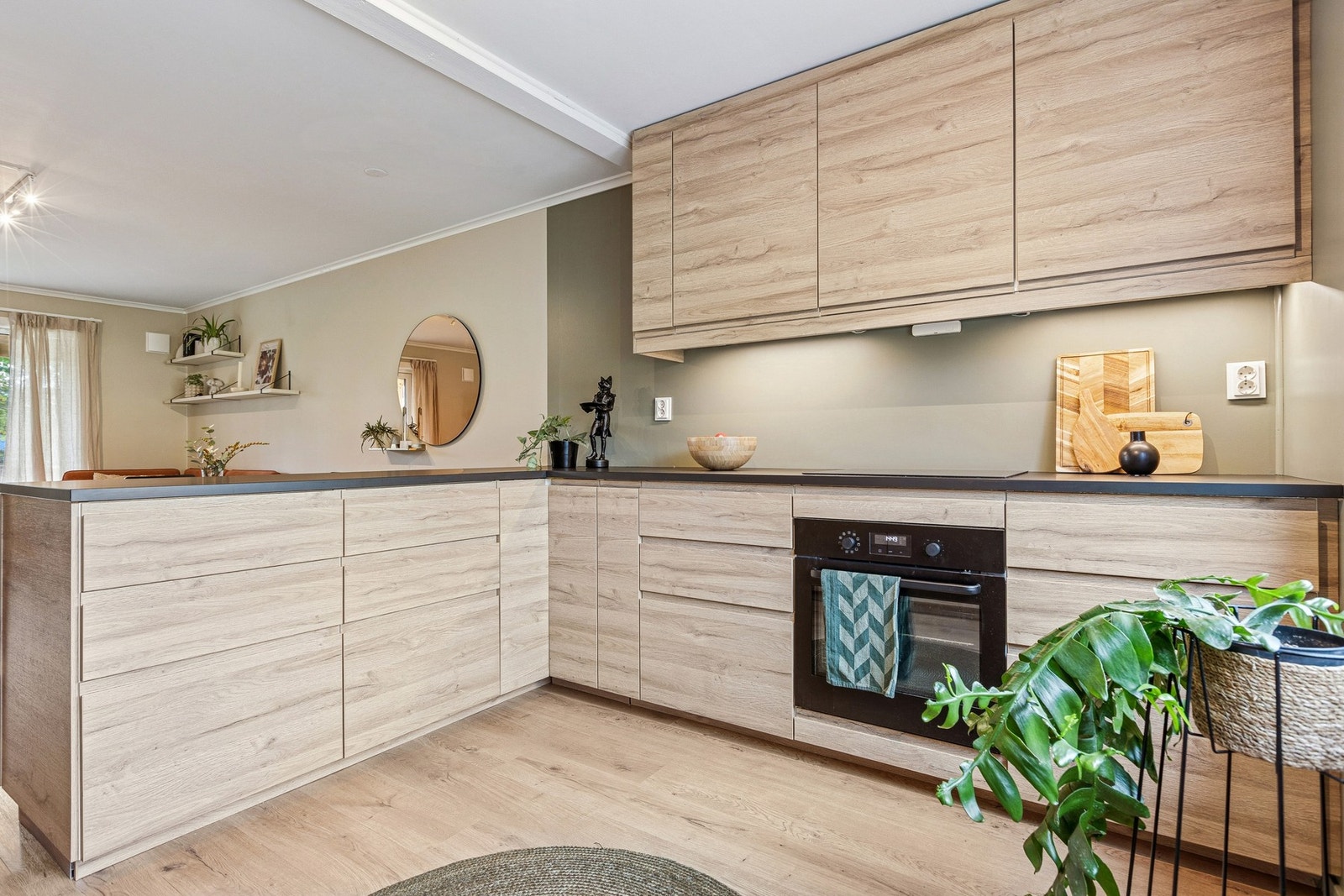 En pen 2-roms andelsleilighet med diverse oppgraderinger de senere årene. Galleribilde