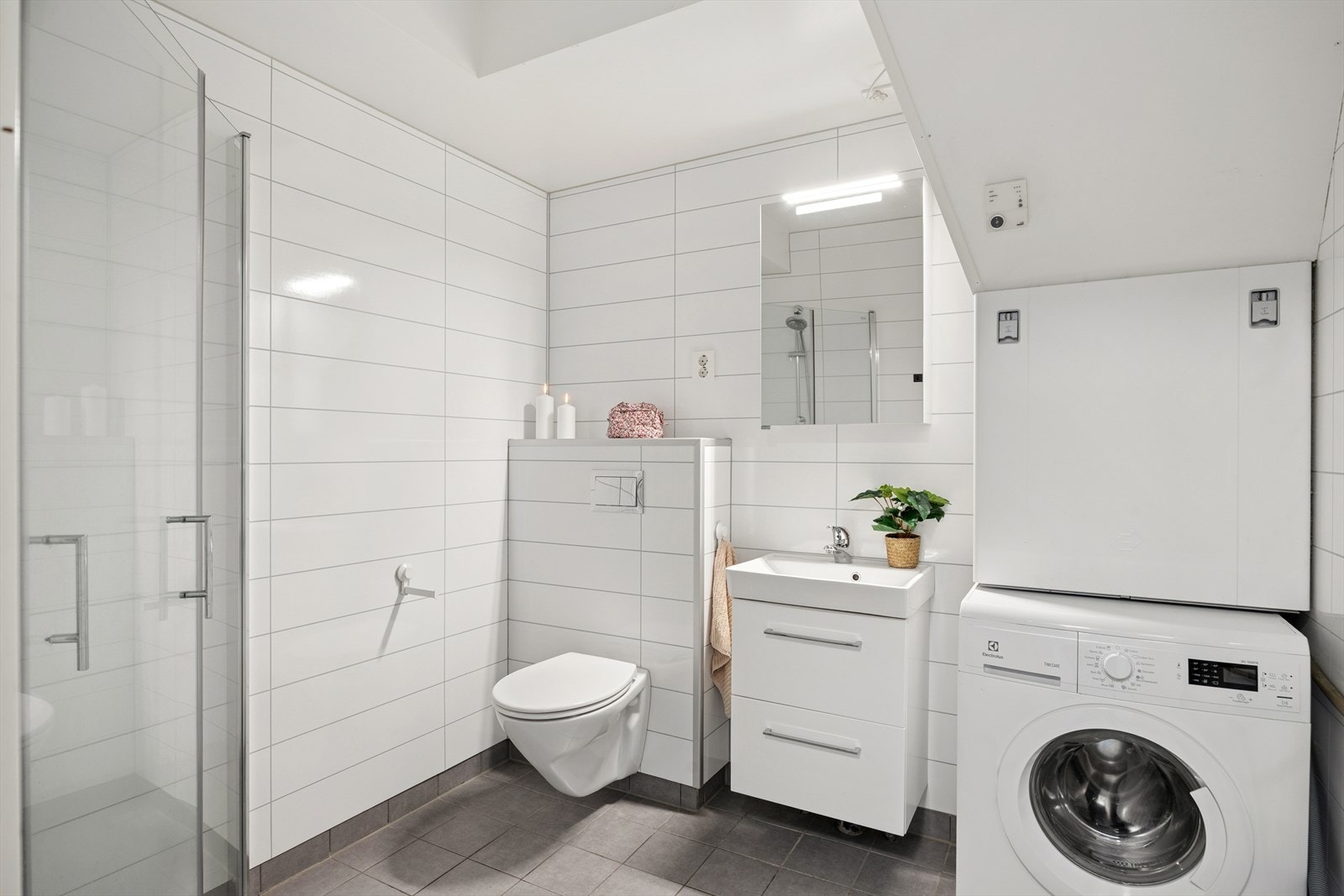 Baderom i hybeldel. Galleribilde