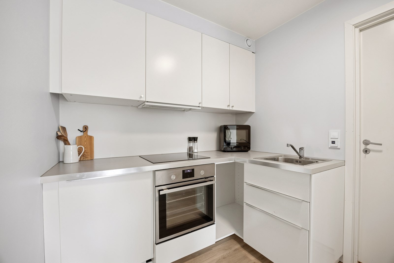 Kjøkken i hybeldel. Galleribilde