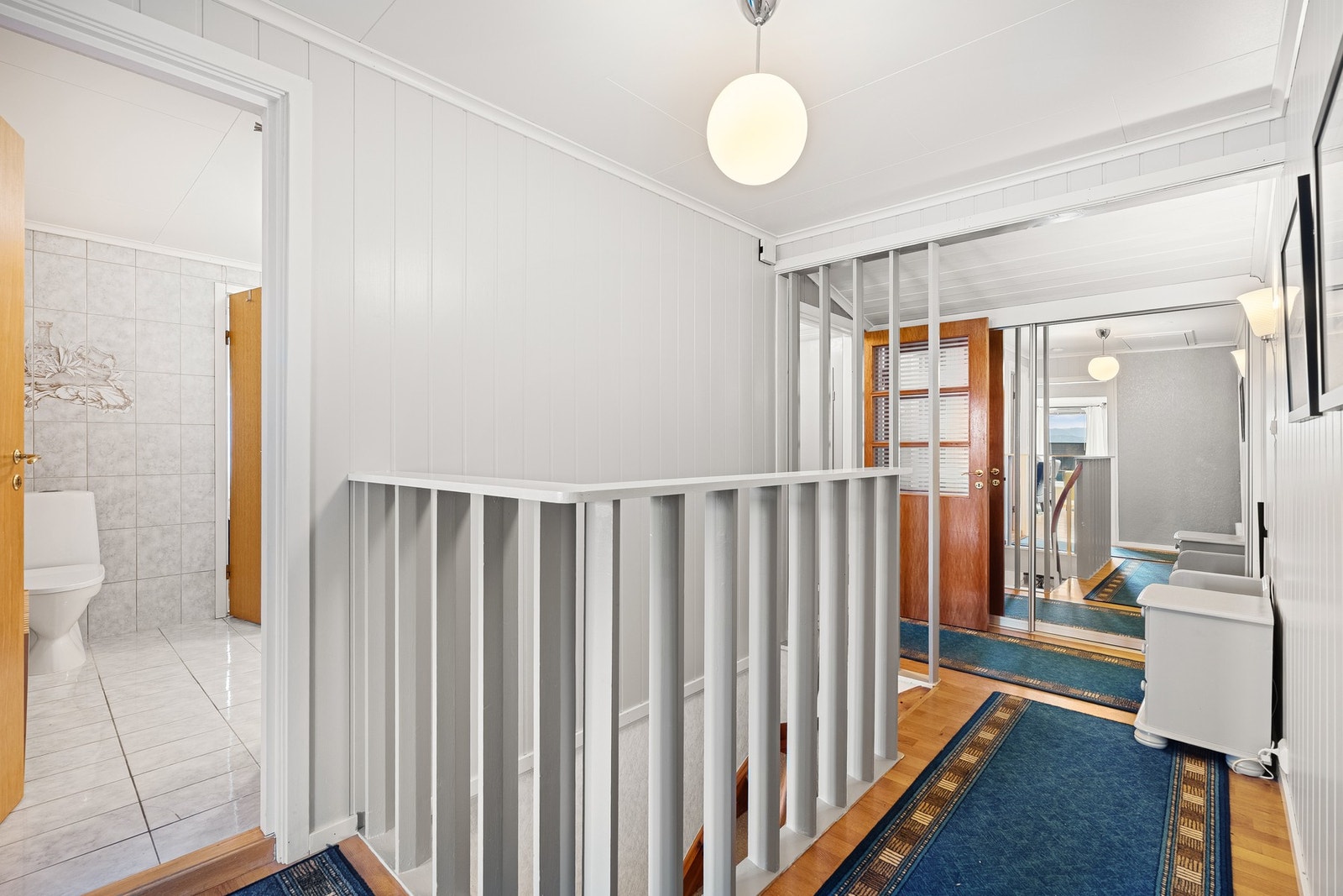 Entre 1.etg. Galleribilde