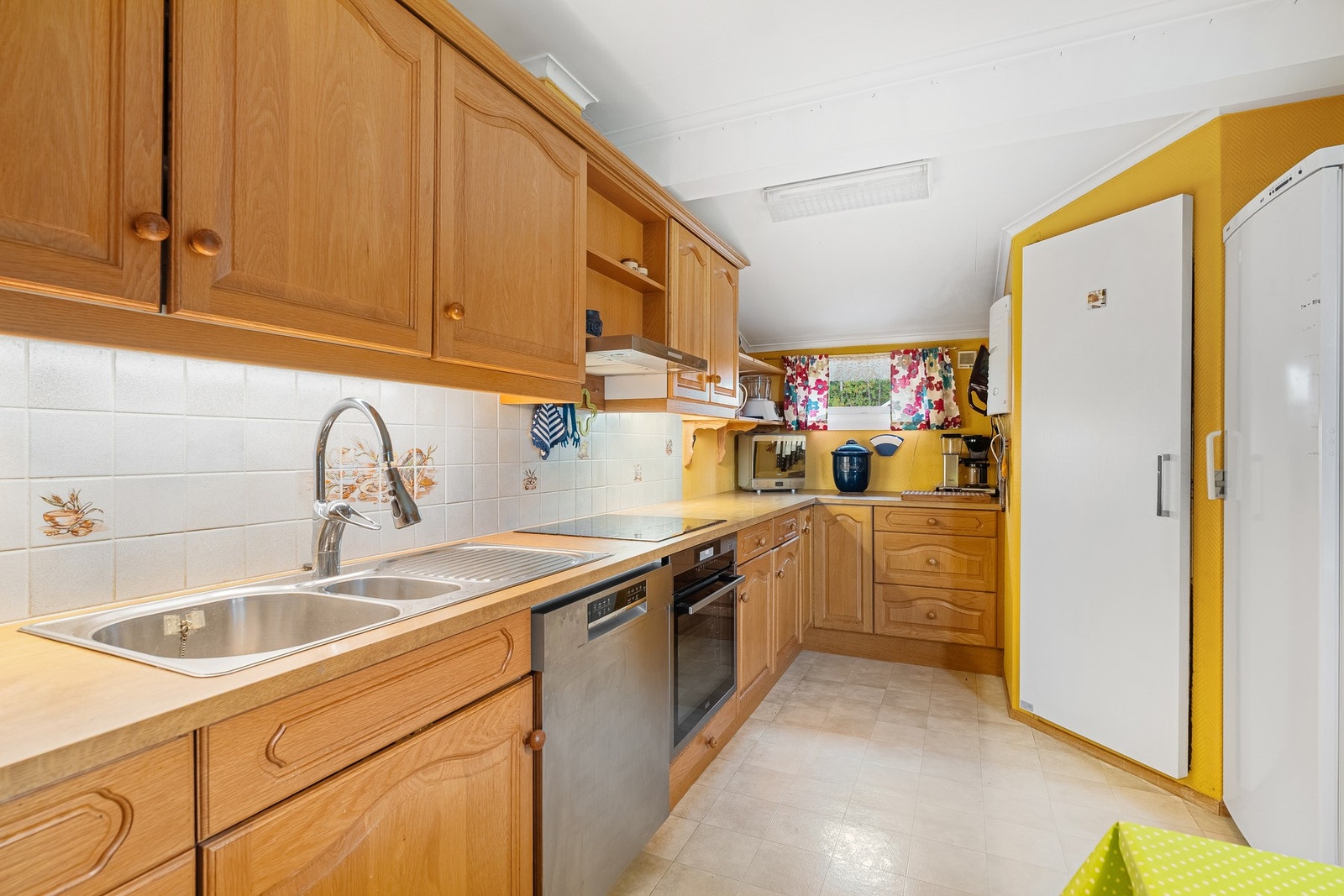 Kjøkken med kjølehjørne Galleribilde