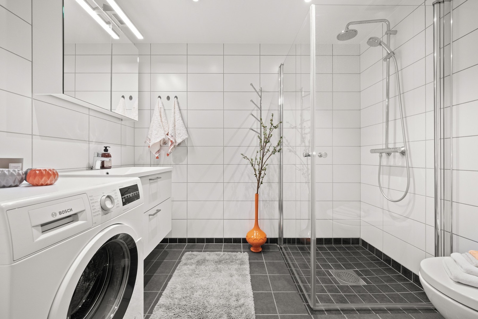 Pent flislagt baderom fra 2020. Galleribilde