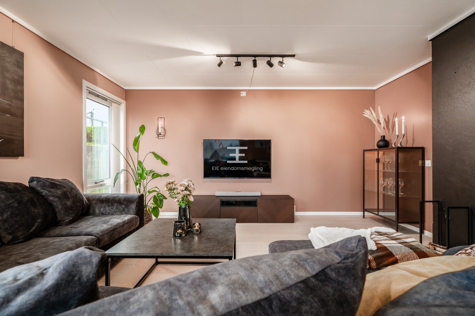 Passer ikke oppsatt tid for visning? Kontakt megler for å avtale privatvisning Galleribilde