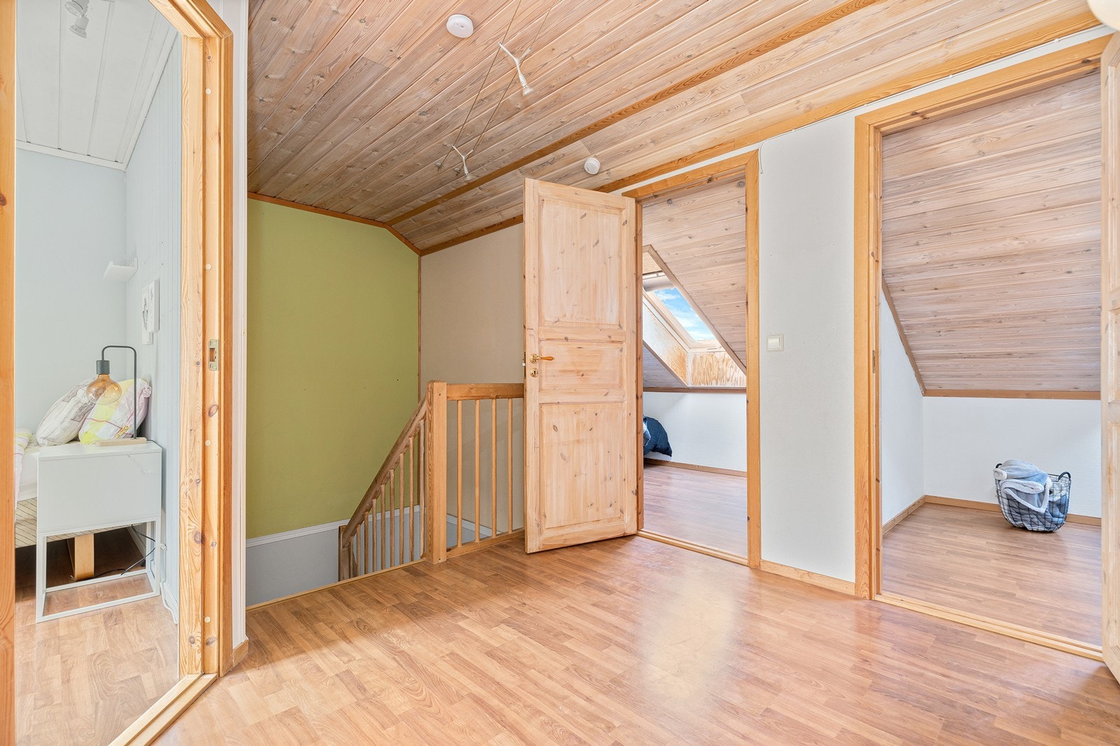 Gang på loftet Galleribilde