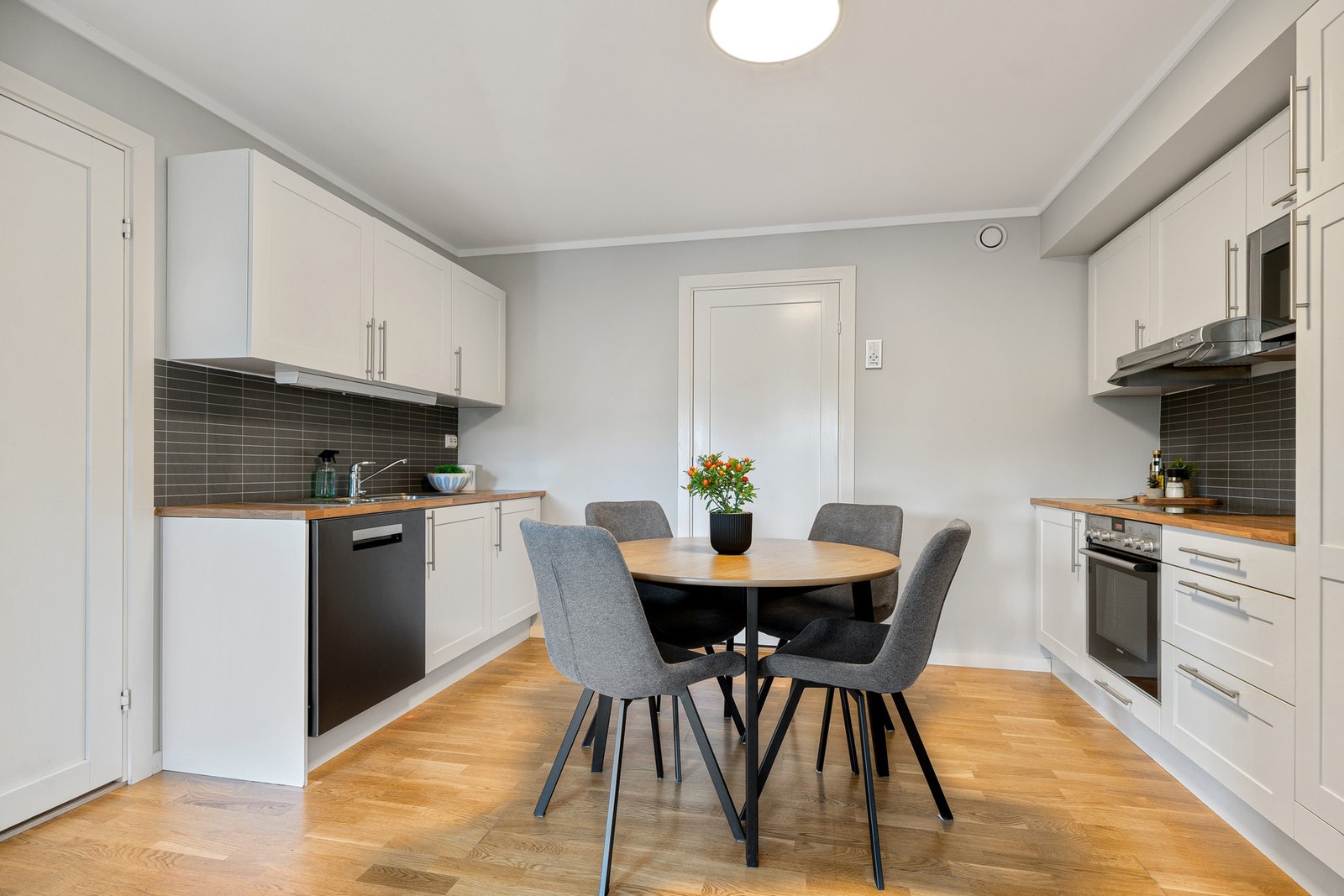 er er det plass til å samle familien til hyggelige måltider. Galleribilde