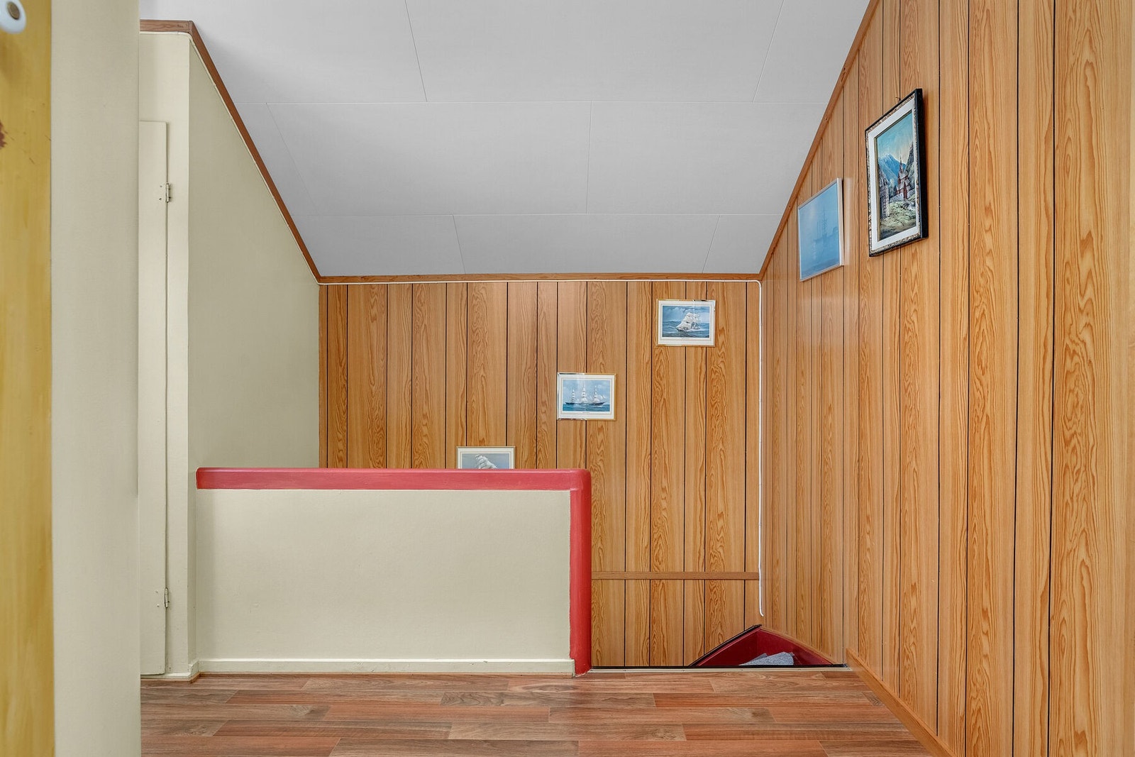 Gang i 2. etasje. Galleribilde