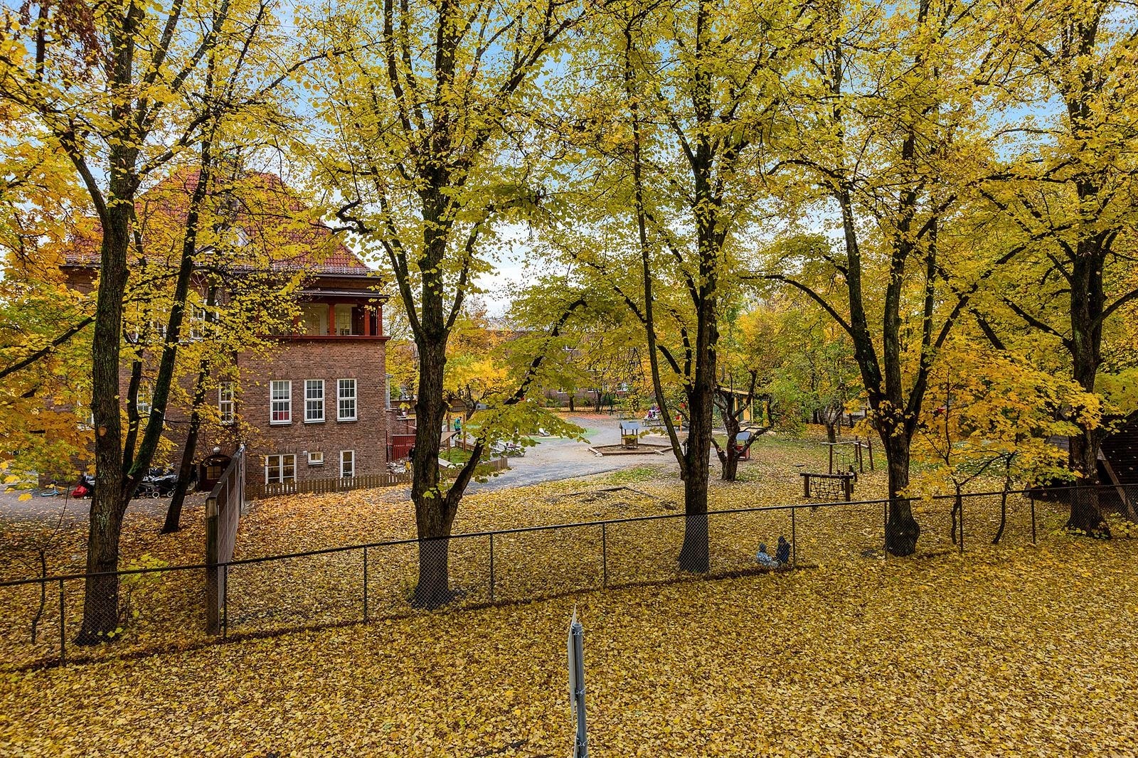Utsyn fra soverom Galleribilde