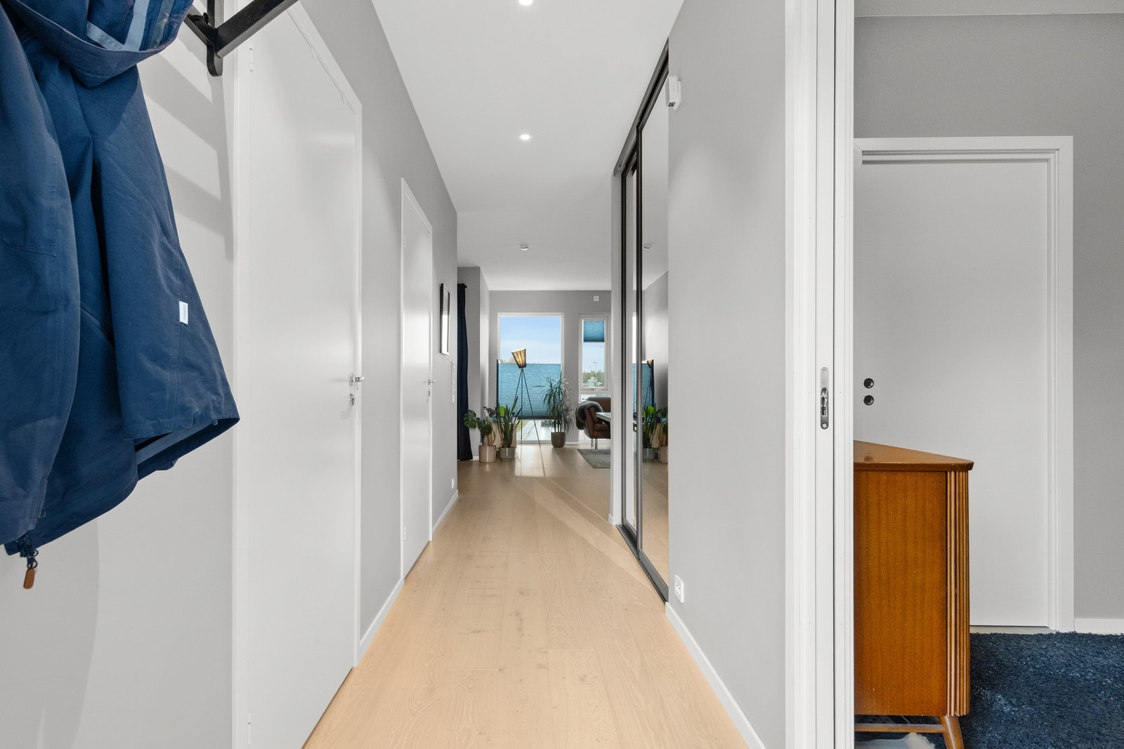 Leiligheten sett fra inngangen. Galleribilde