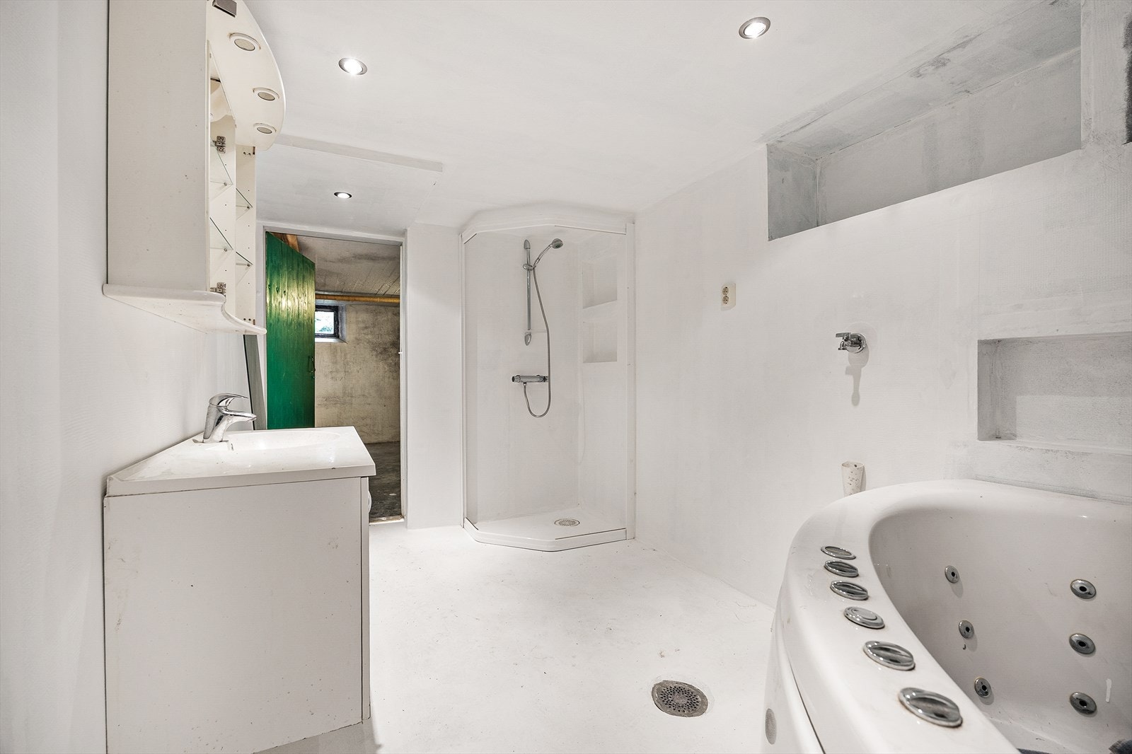 Det er montert et rør-i-rør-system, som gir et godt utgangspunkt for ferdigstillelse. Galleribilde