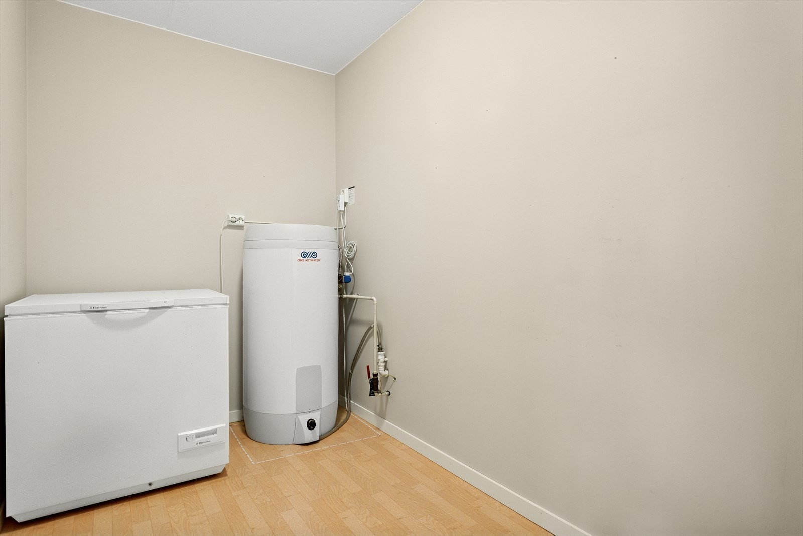 Praktisk innvendig bod på 4,9m². Galleribilde