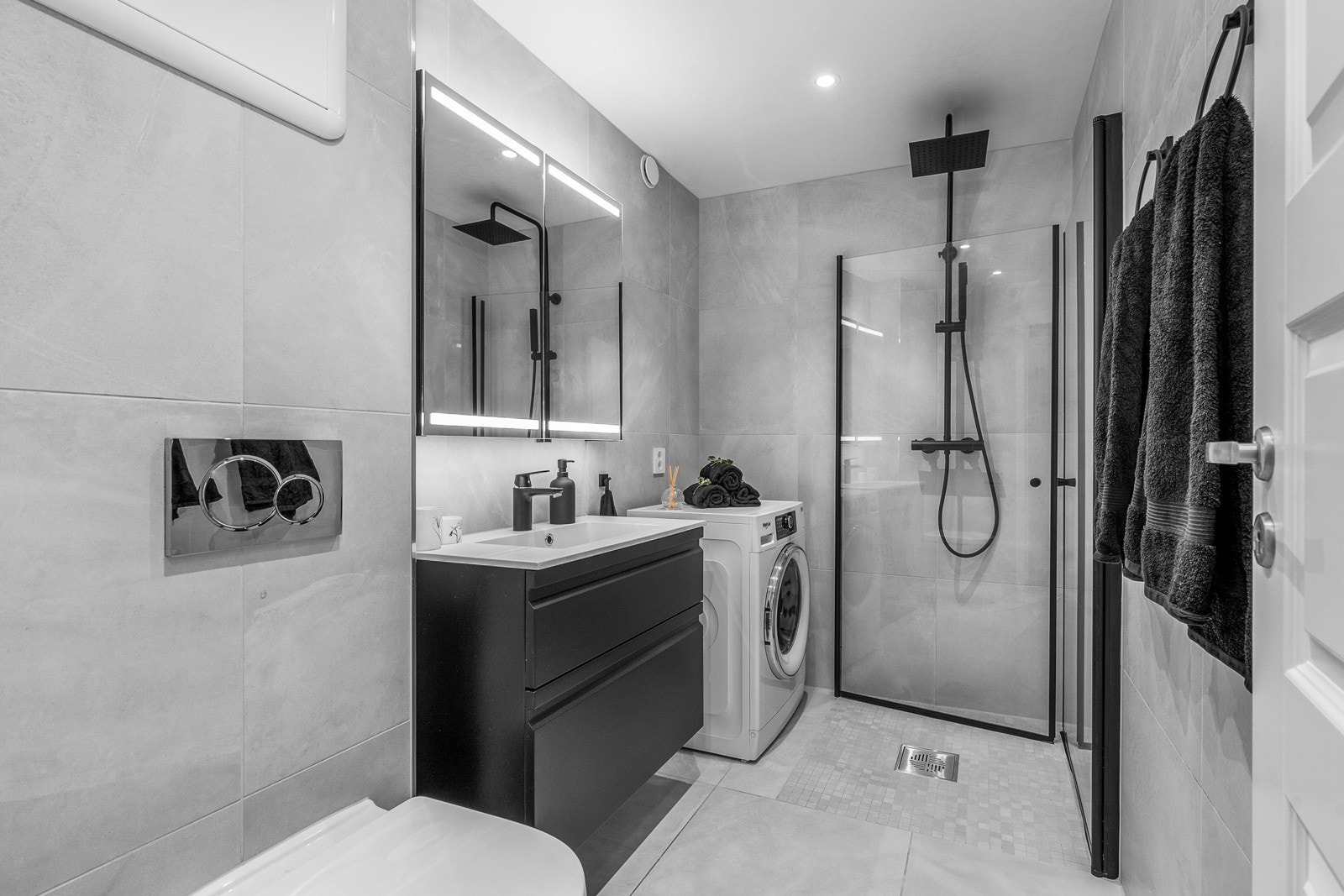 Påkostet og renovert bad fra 2019/2020. Alt utført av fagfolk. Galleribilde