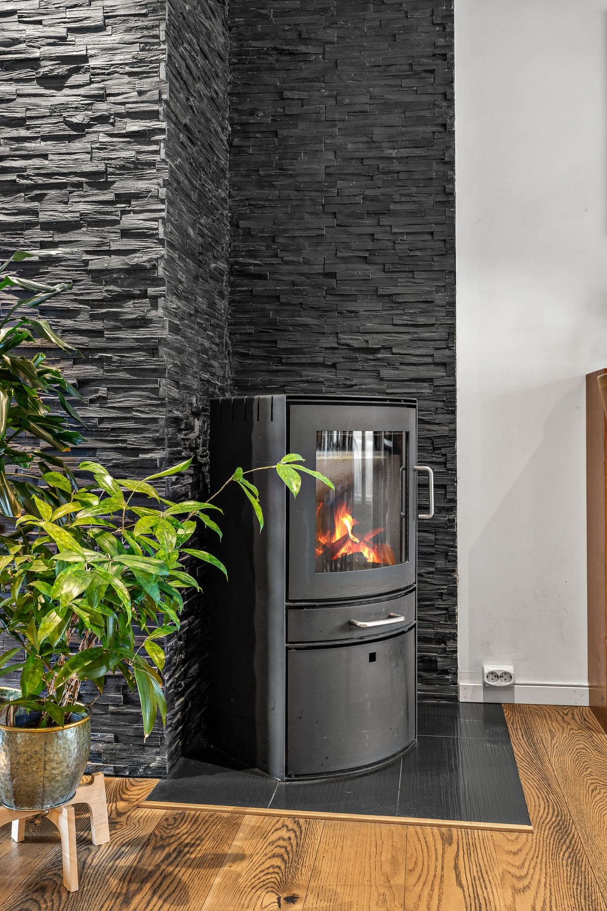 Peisovnen gir ekstra varme og hygge på kalde dager Galleribilde