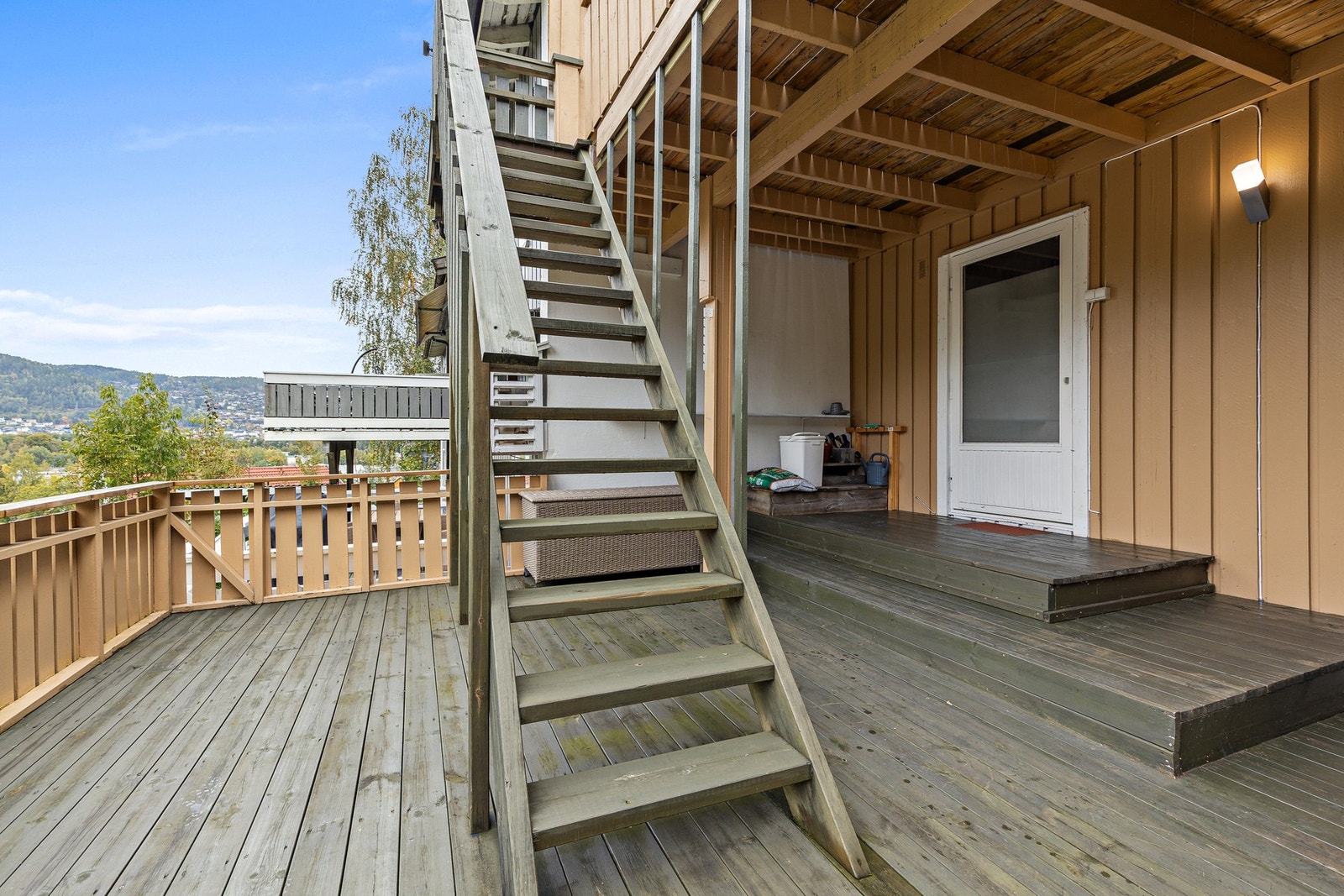 Også her er det fin plass til utemøblement Galleribilde