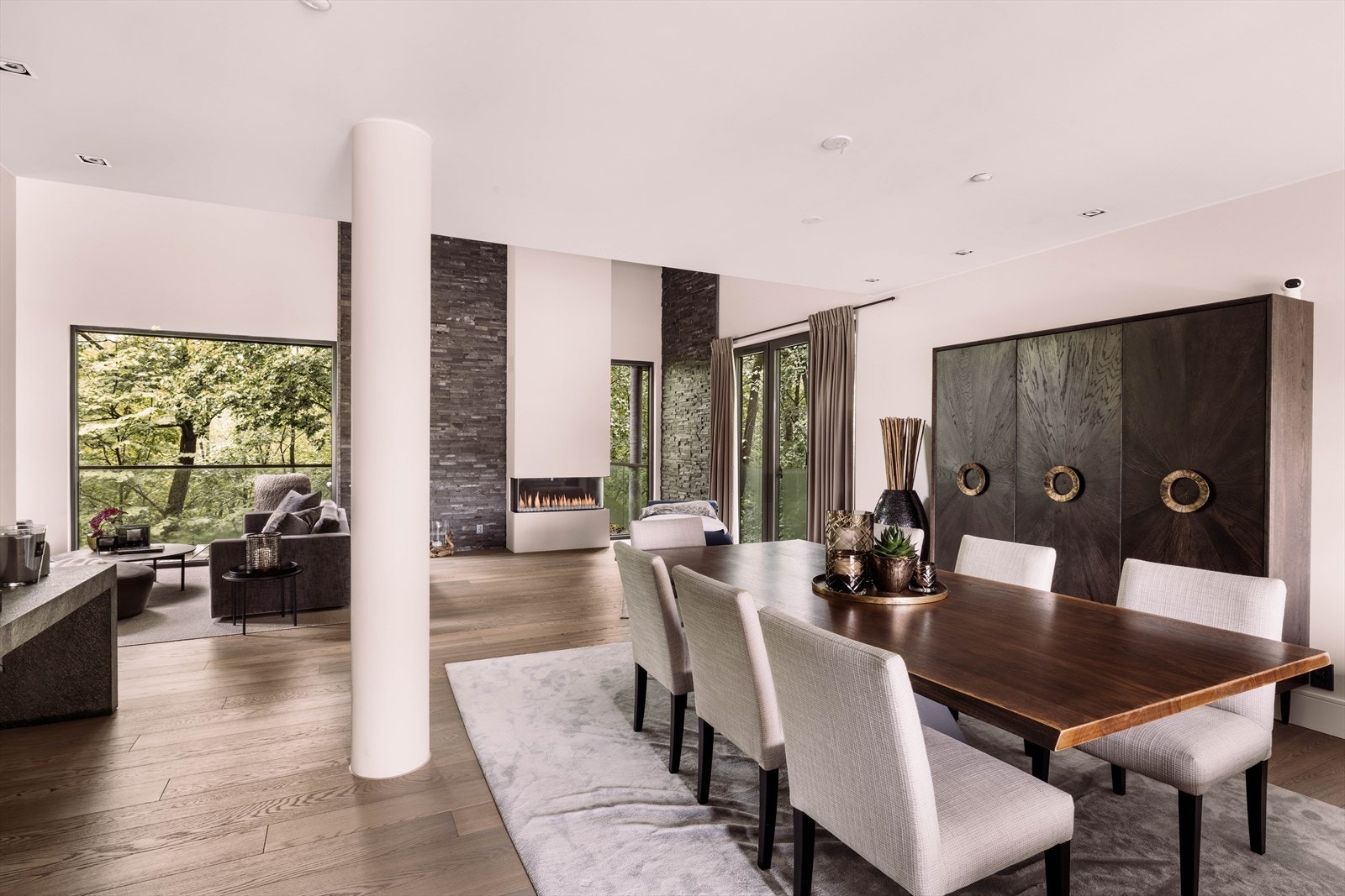 Her har du også god plass til stor spisestue for hyggelig sammenkomster. Galleribilde