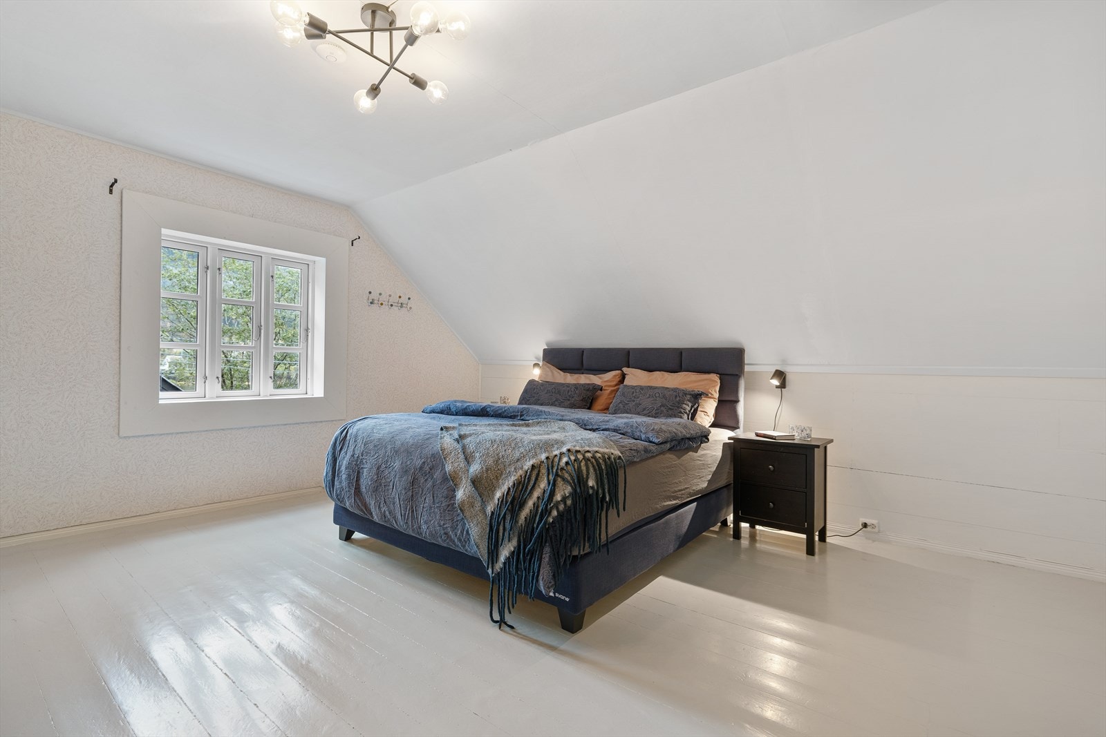 Hovedsoverom målt til ca. 20kvm. Galleribilde