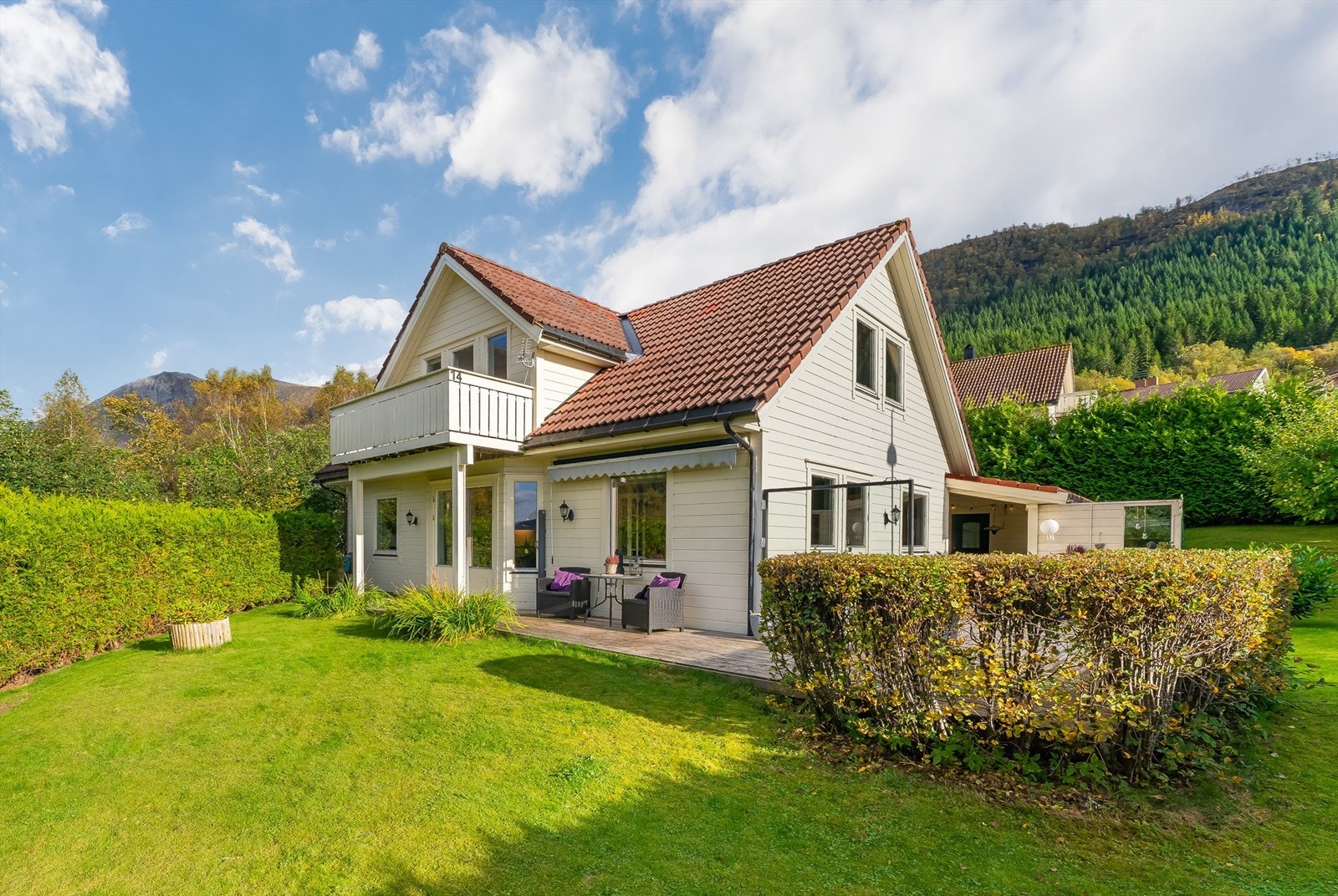 Møremegling v/Marcus Dimmen presenterer Remevegen 14! Galleribilde