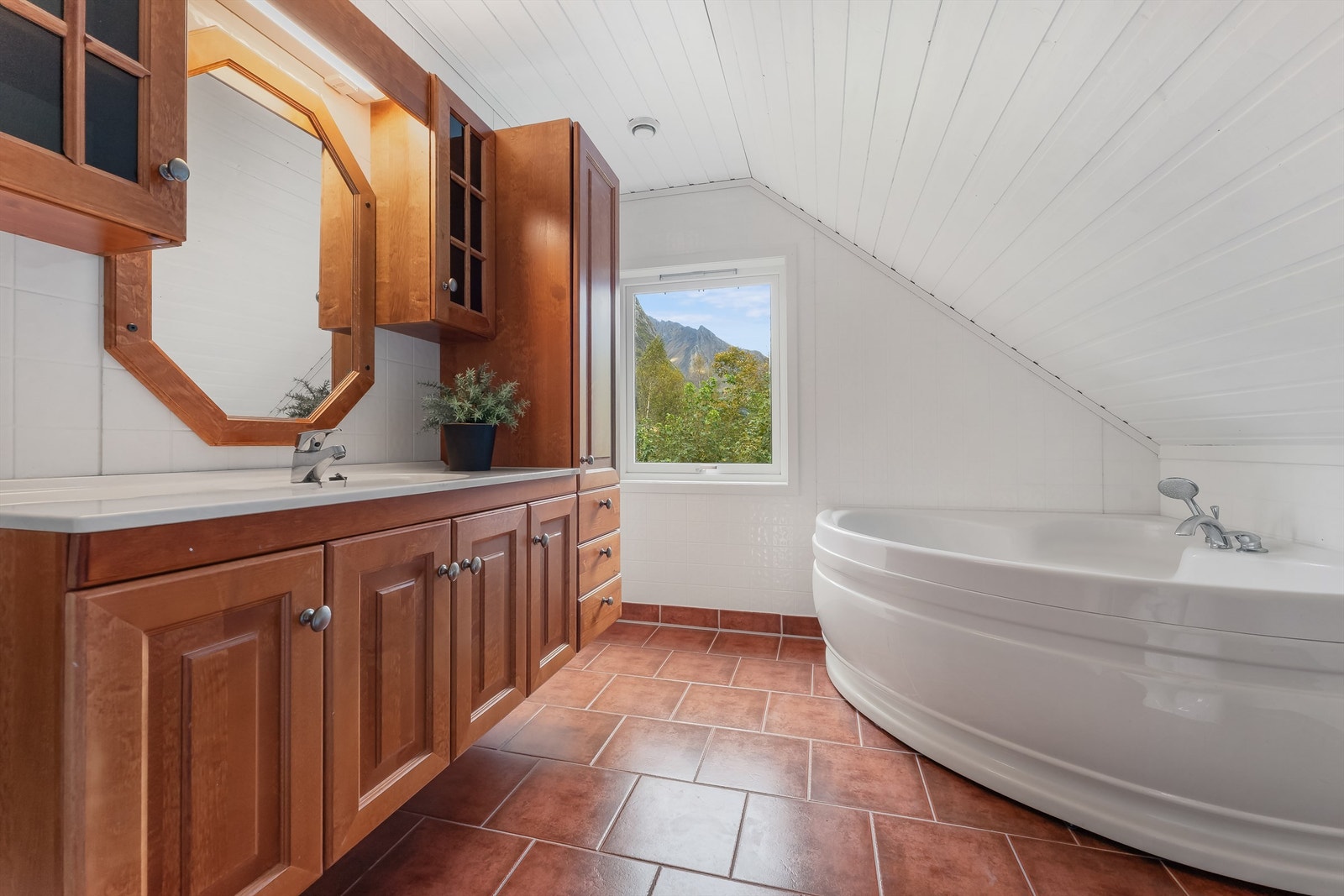 Bad i 2.etasje. Galleribilde