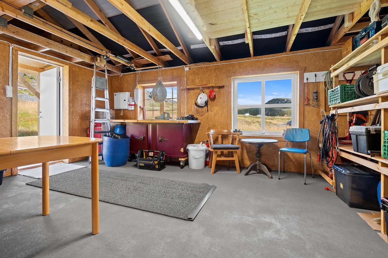 Verksted i uthus Galleribilde