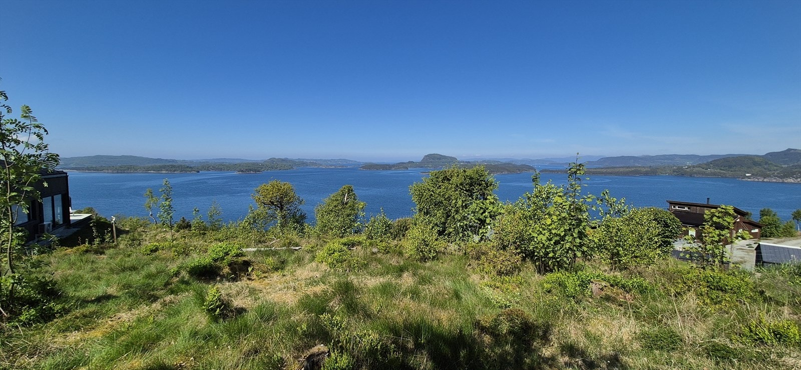 Tomten er klargjort med vei, vann og avløp frem til tomtegrensen Galleribilde