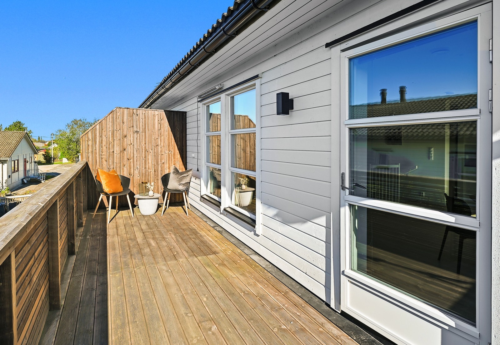 Fine utplasser i begge etasjer. Galleribilde